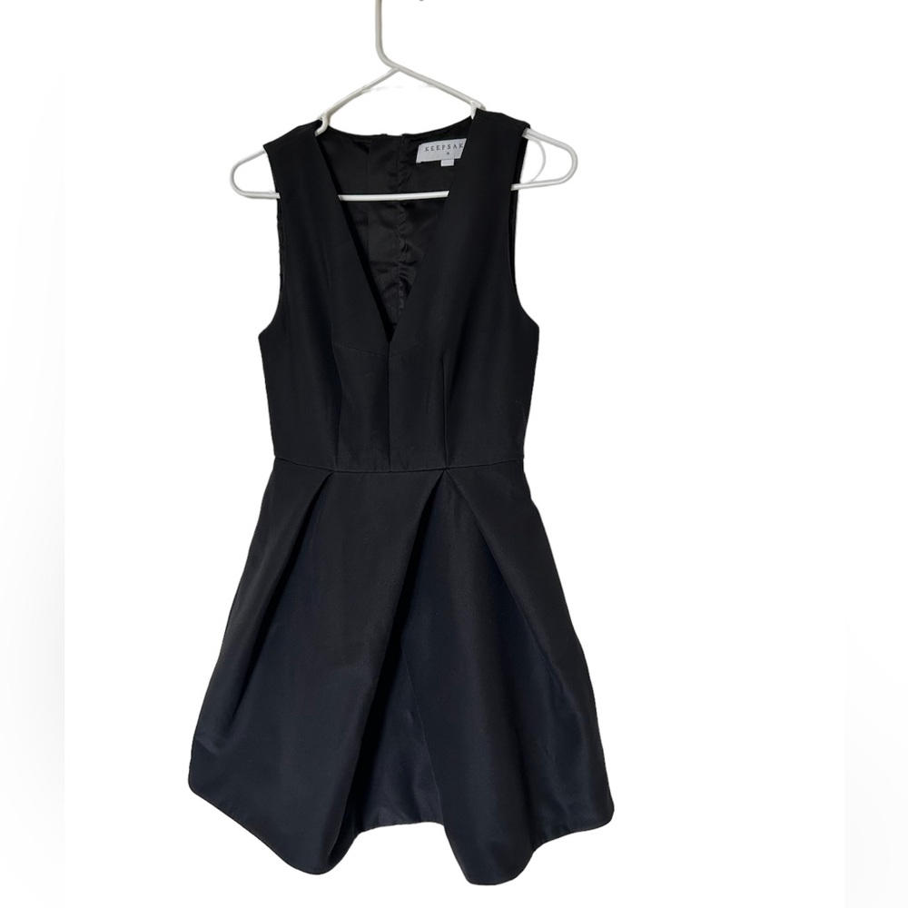 Keepsake, black, V-neck sleeveless dress size XS